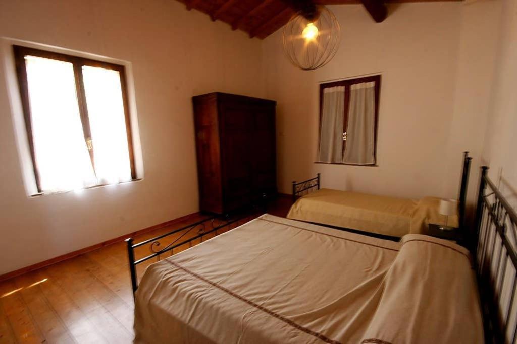 Villa Con Piscina 10 Posti Letto, L'Oliveta Di Rivalto Chianni Exteriör bild